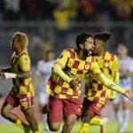 El “Rey de Copas” presentó su indumentaria 2024