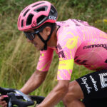 Richard Carapaz luchó la etapa 13 del Tour pero no fue suficiente