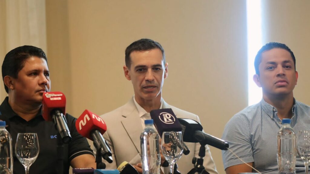 Ariel Graziani nuevo presidente de Delfín SC