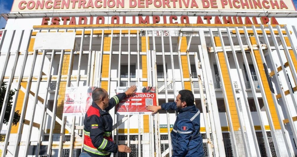 El Municipio de Quito y la Agencia Metropolitana de Control (AMC) clausuraron el estadio Olímpico Atahualpa el domingo 8 de junio por incumplir normas de seguridad, en especial las relacionadas con la prevención de incendios.